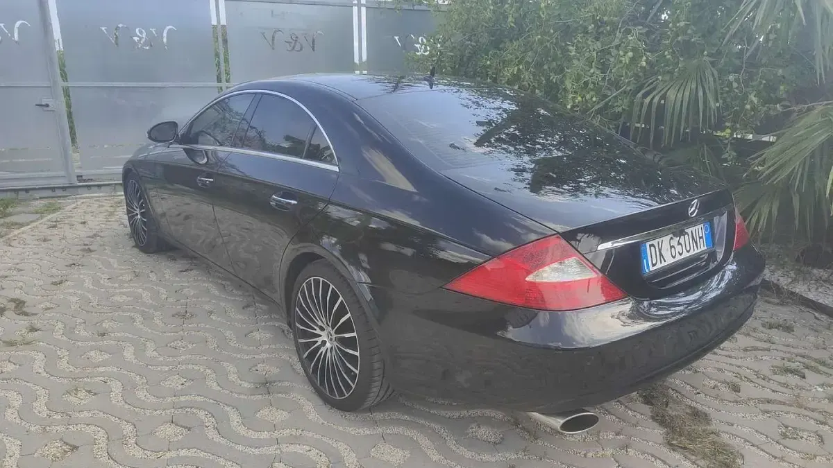 Usata Mercedes CLS350 292 CV (214 kW) 2006 Nero Coupé
