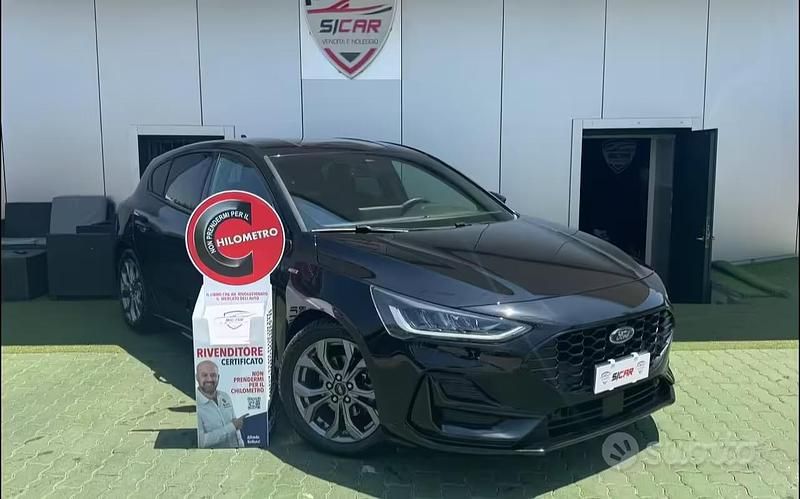 Usata Ford Focus ST 116 CV (85 kW) 2024 Nero Berlina