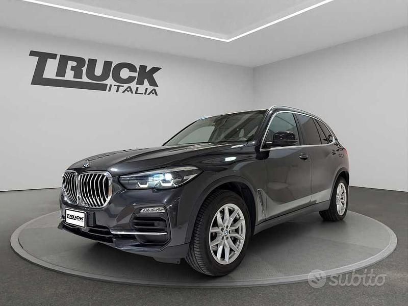 Grigio metalizzato Usata 2021 BMW X5 xLine SUV | 39.990 € (Ottimo prezzo) - Immagine 1/4