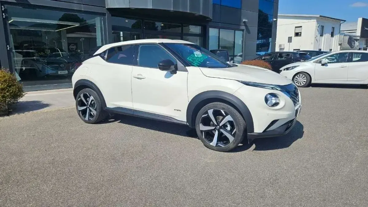 Usata Nissan Juke N-Connecta 94 CV (69 kW) 2022 Bianco SUV
