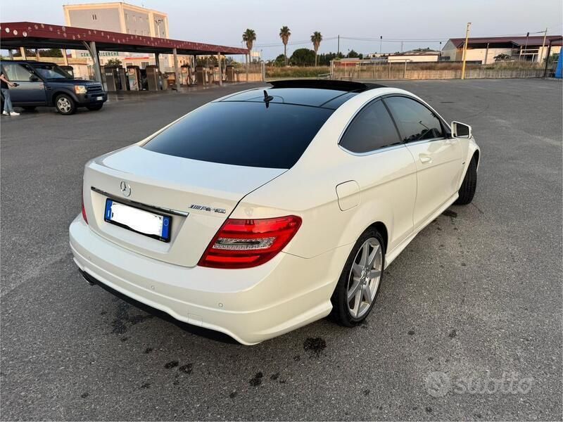 Usata Mercedes C220 AMG 170 CV (125 kW) 2012 Coupé