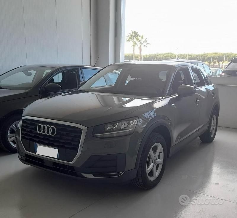 Usata Audi Q2 Business 115 CV (84 kW) 2019 Grigio SUV