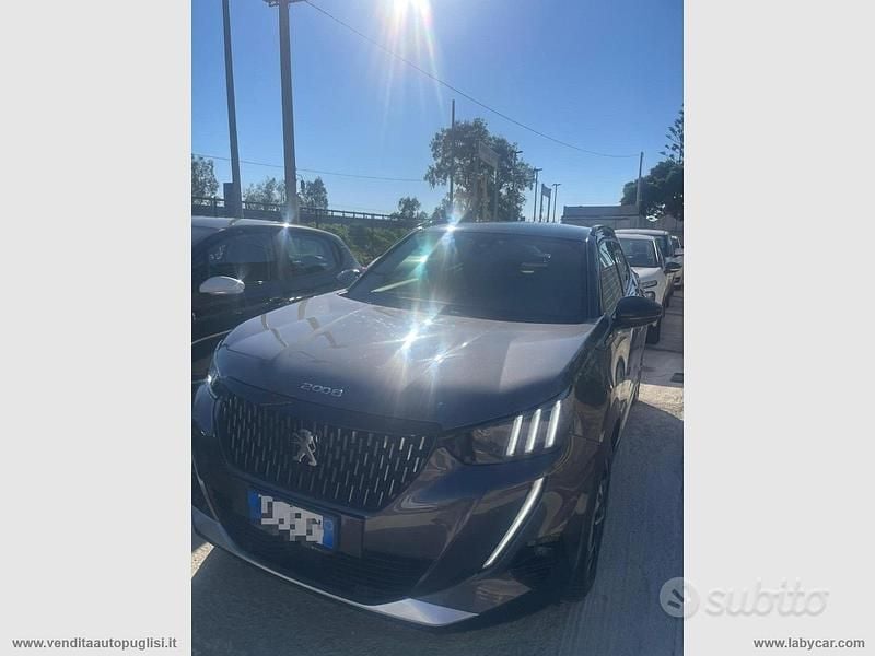Usata Peugeot 2008 GT-line 131 CV (96 kW) 2020 Grigio SUV