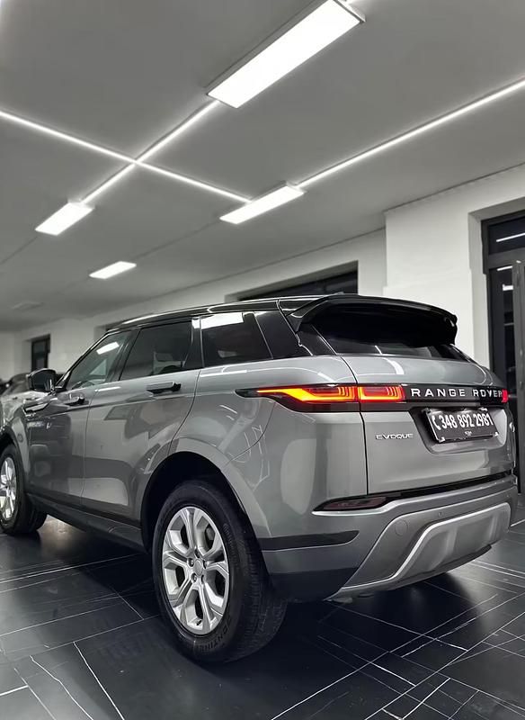 Usata Land Rover Range Rover evoque HSE 150 CV (110 kW) 2019 Grigio SUV
