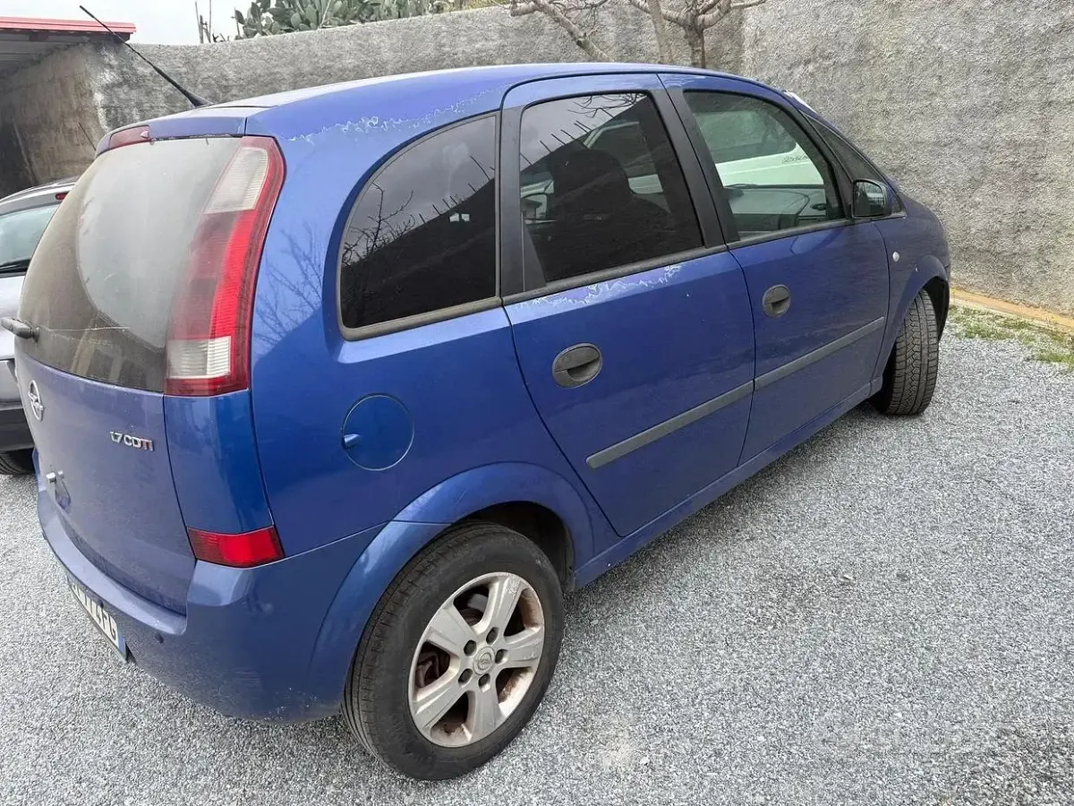 Usata Opel Meriva 101 CV (74 kW) 2005 Bluazzurro Monovolume