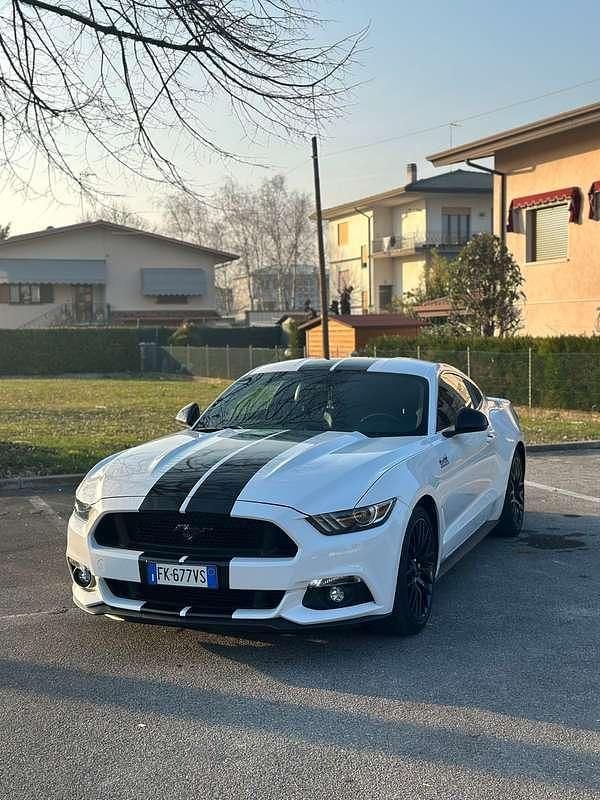 Usata Ford Mustang Convertible 317 CV (233 kW) 2017 Coupé