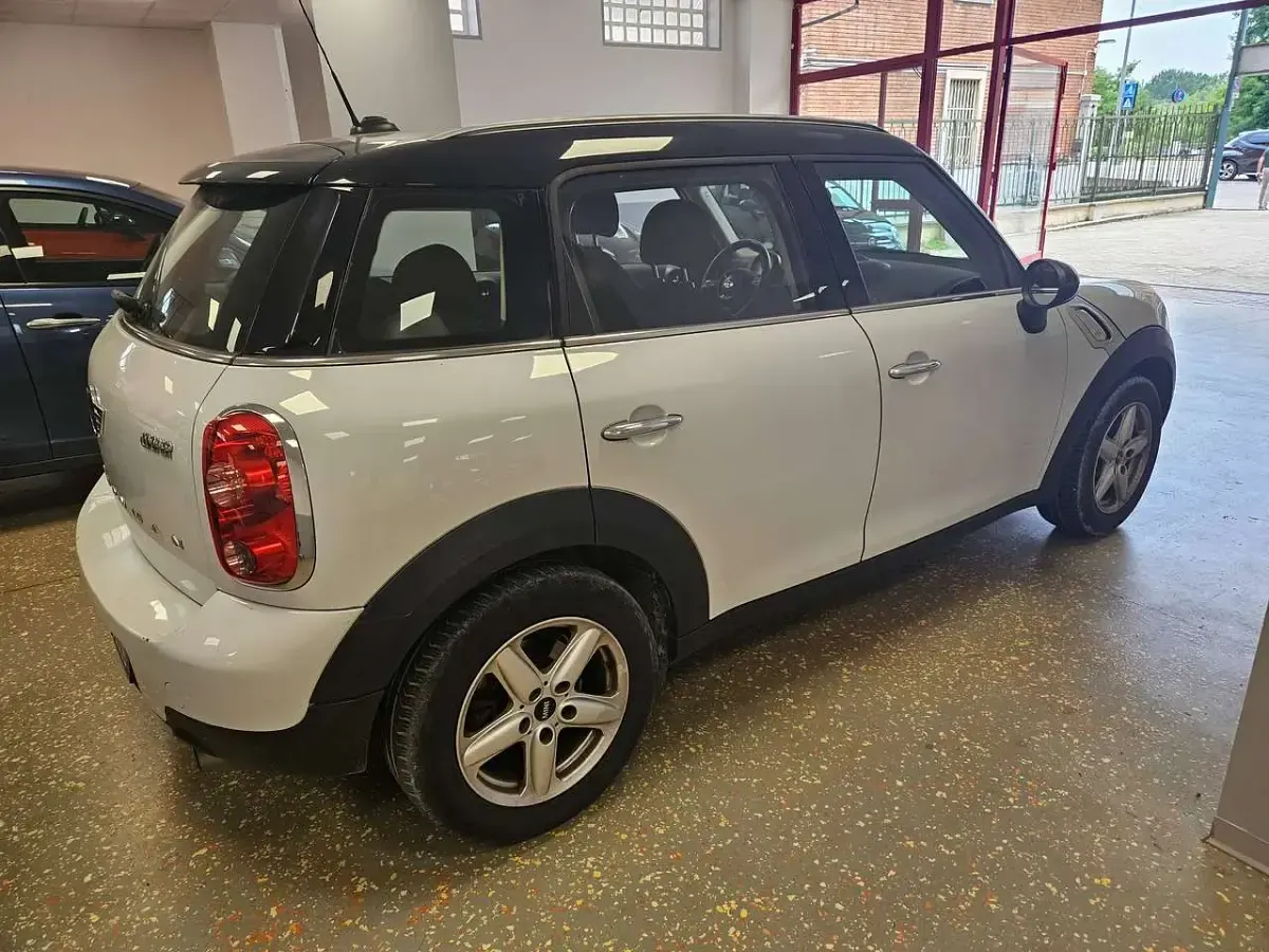 Usata Mini Cooper Countryman 122 CV (89 kW) 2013 Bianco SUV