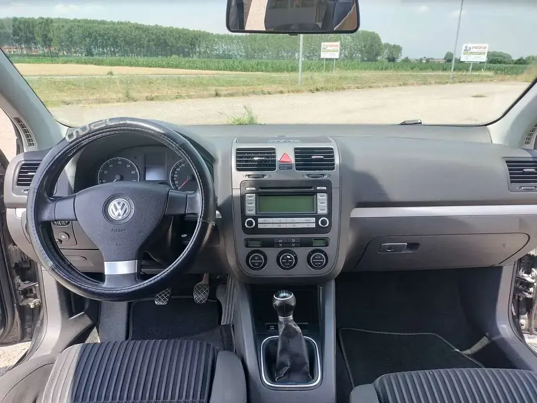 Usata VW Golf V Sportline 116 CV (85 kW) 2007 Nero Berlina