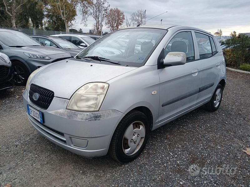 Usata Kia Picanto Light 65 CV (47 kW) 2004 Grigio Utilitaria