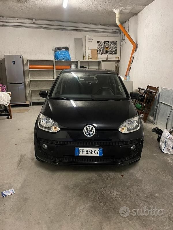 Usata VW up! 60 CV (44 kW) 2016 Nero Utilitaria