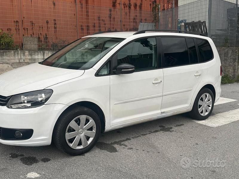 Usata VW Touran 2011 Bianco Monovolume