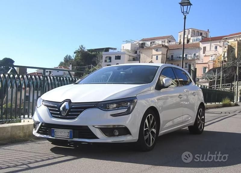 Usata Renault Mégane IV 115 CV (84 kW) 2020 Bianco Berlina