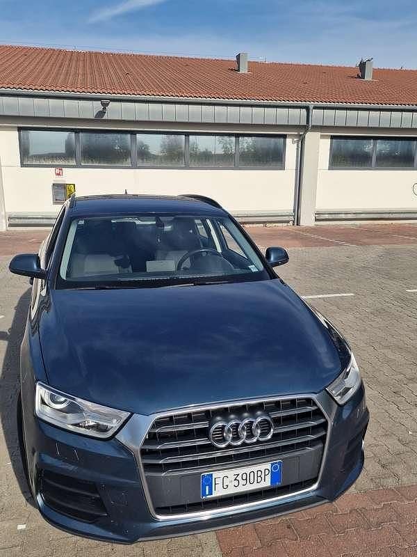 Blu Usata 2017 Audi Q3 Business SUV | 15.500 € (Super prezzo) - Immagine 1/4