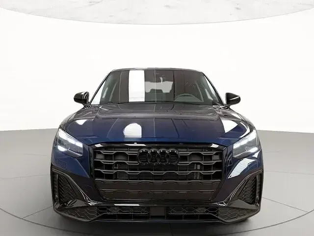 Nuova Audi Q2 Ambiente 150 CV (110 kW) 2026 Blu navarra metallizzato SUV