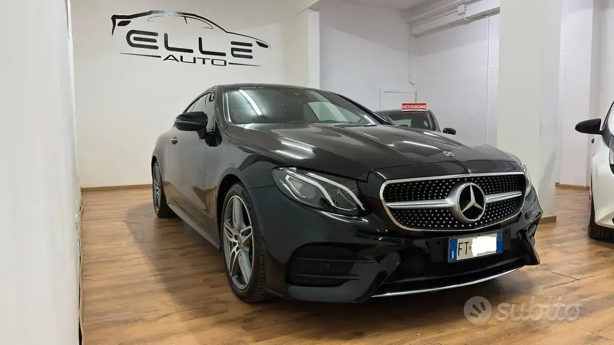 Usata Mercedes E220 Premium Plus 194 CV (142 kW) 2019 Nero Berlina