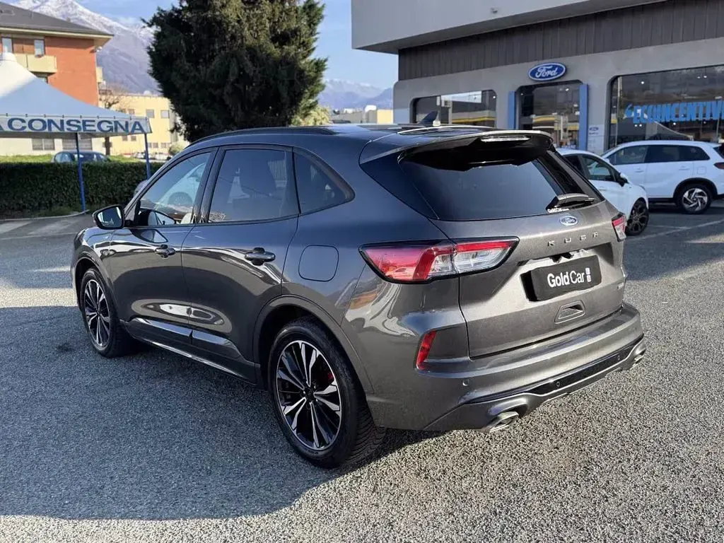 Usata Ford Kuga ST-Line X 190 CV (139 kW) 2022 Magnetic SUV