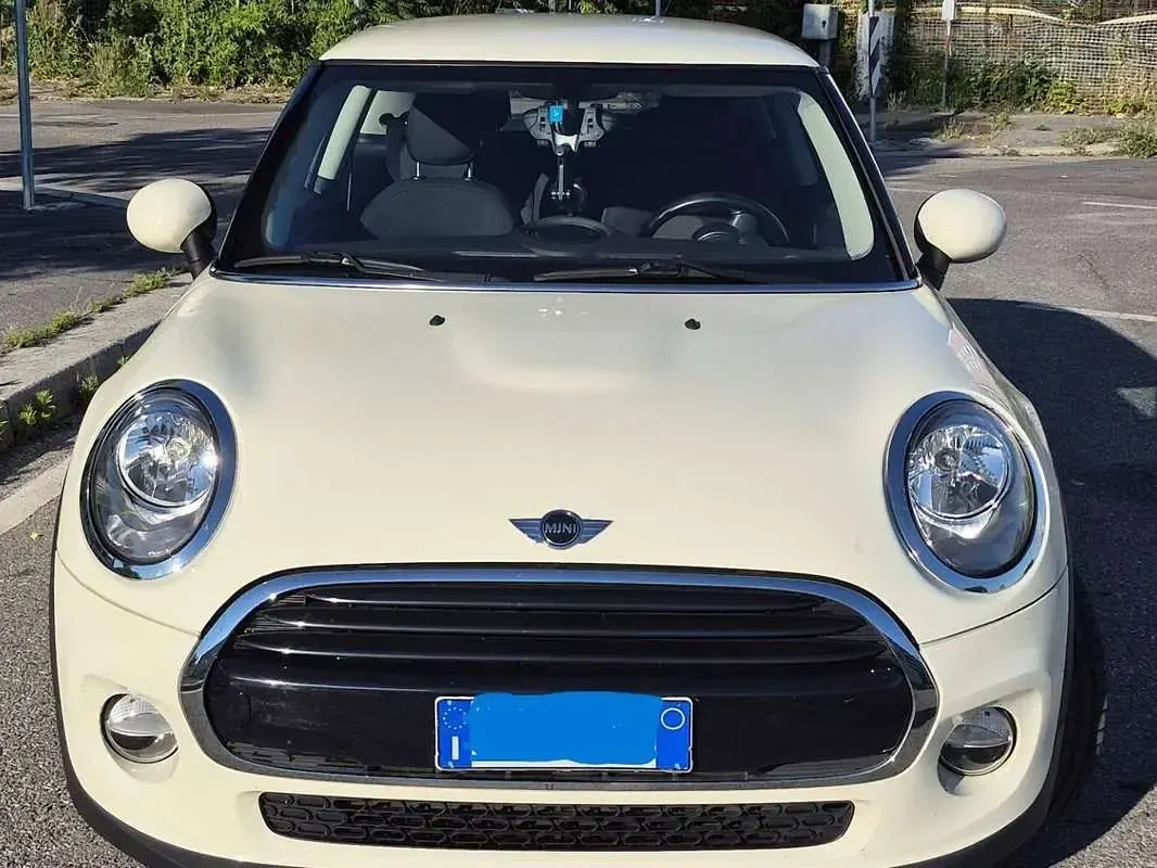 Usata Mini Cooper D 116 CV (85 kW) 2017 Bianco Utilitaria