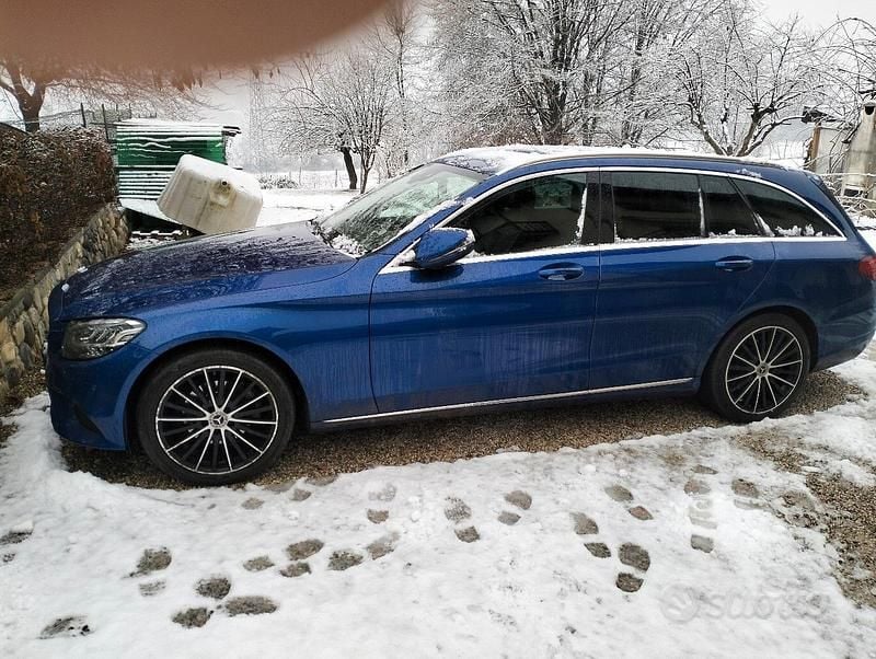 Blu Usata 2020 Mercedes C200 Premium Station wagon | 15.000 € (Buon prezzo) - Immagine 1/4
