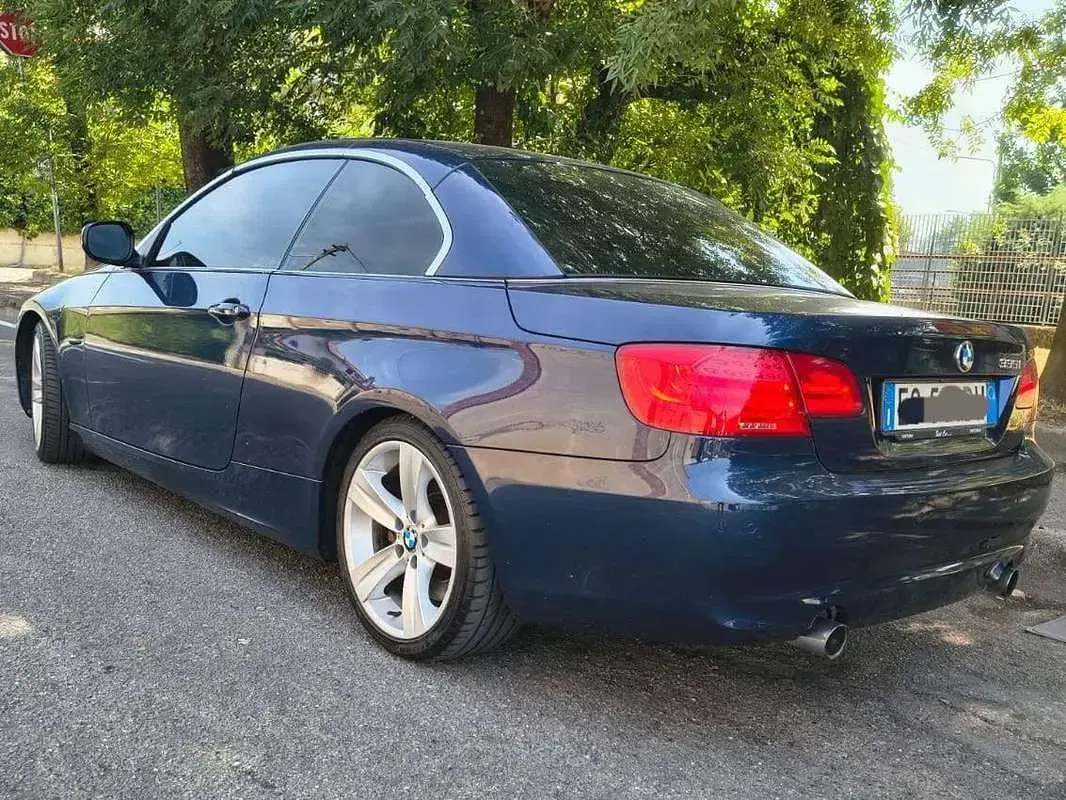 Usata BMW 335 Cabriolet Efficient Dynamics 306 CV (225 kW) 2011 Blu/azzurro Cabrio