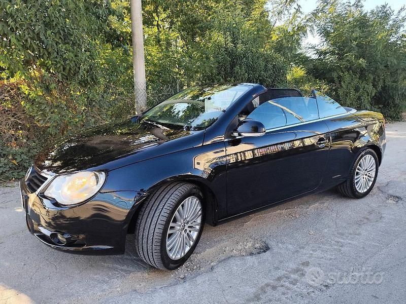 Usata VW Eos 140 CV (102 kW) 2007 Nero Cabrio