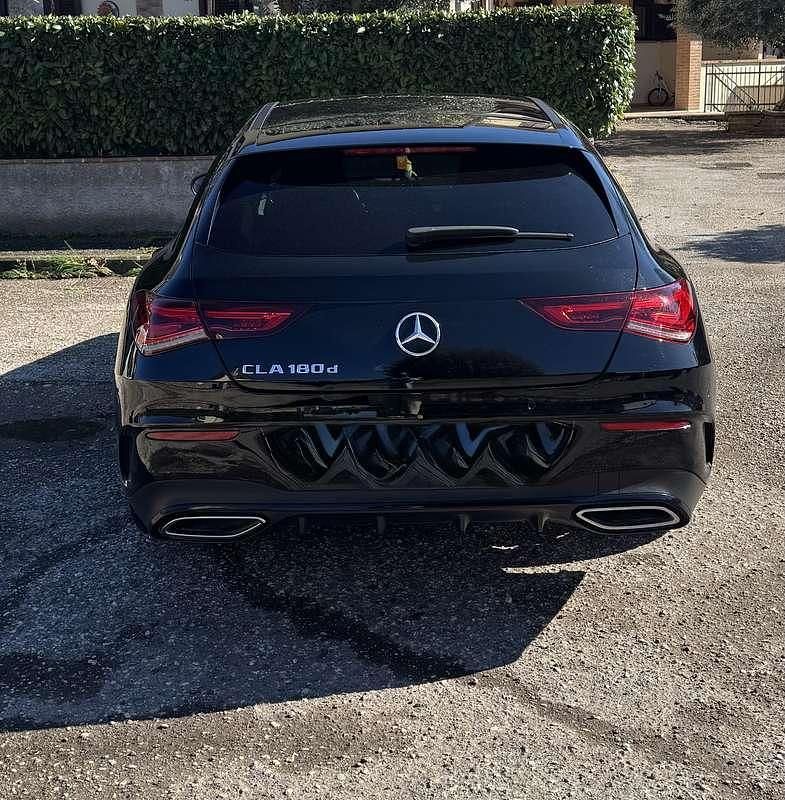 Usata Mercedes CLA180 Shooting Brake 116 CV (85 kW) 2023 Station wagon