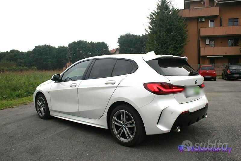 Usata BMW 118 M Sport 150 CV (110 kW) 2021 Bianco Utilitaria