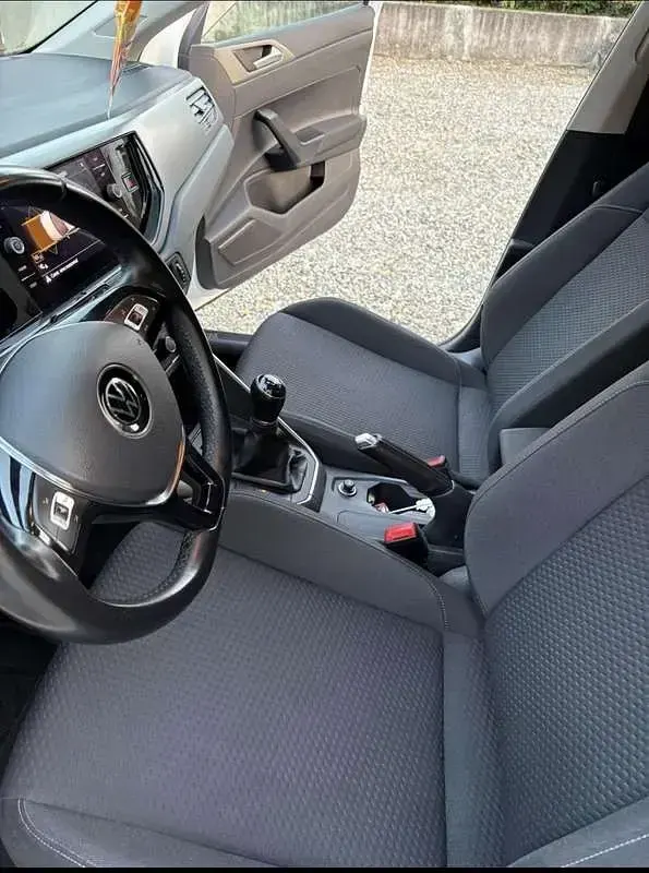 Usata VW Polo Sportline 90 CV (66 kW) 2021 Bianco Utilitaria