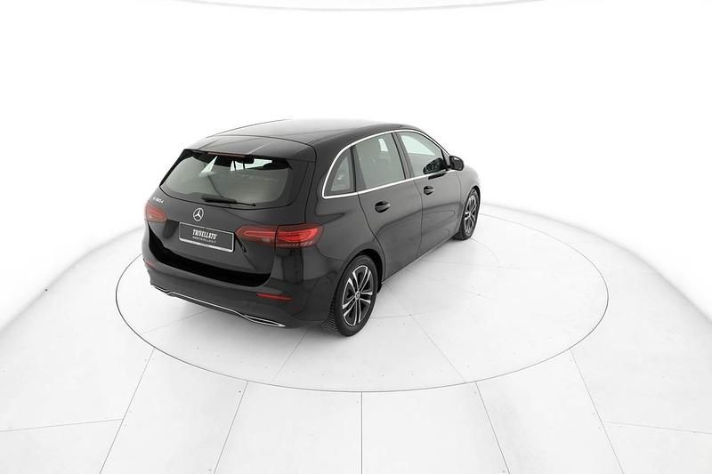 Usata Mercedes B180 Advanced Plus 116 CV (85 kW) 2023 Nero Monovolume