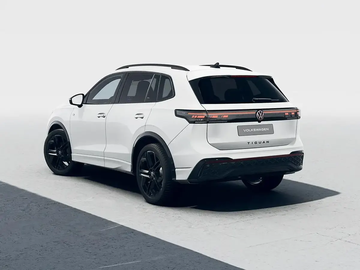 Nuova VW Tiguan R-line Plus 149 CV (109 kW) 2026 Bianco SUV
