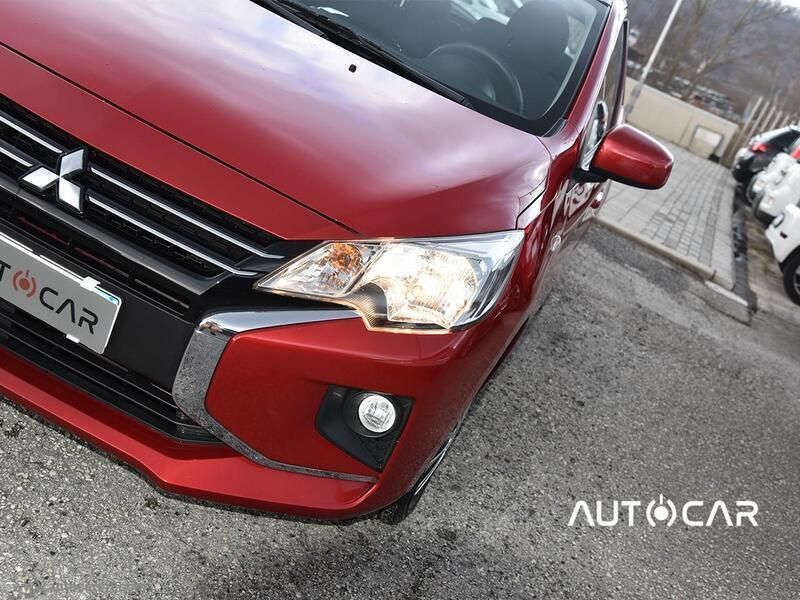 Usata Mitsubishi Space Star Invite 71 CV (52 kW) 2024 Rosso Berlina