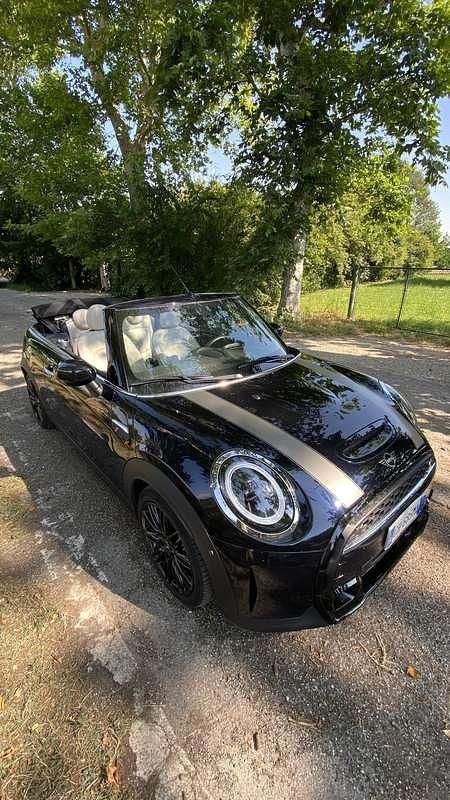 Usata 2022 Mini Cooper S Cabriolet Essential Cabrio | 33.000 € (Cara) - Immagine 1/4