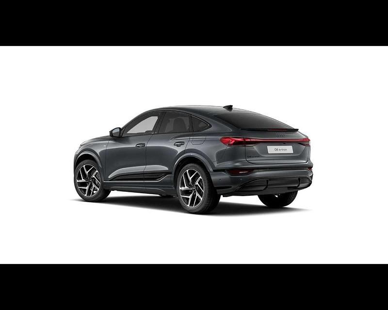 Nuova Audi e-tron S-Line 119 kW (163 CV) 2026 Grigio daytona perlato SUV