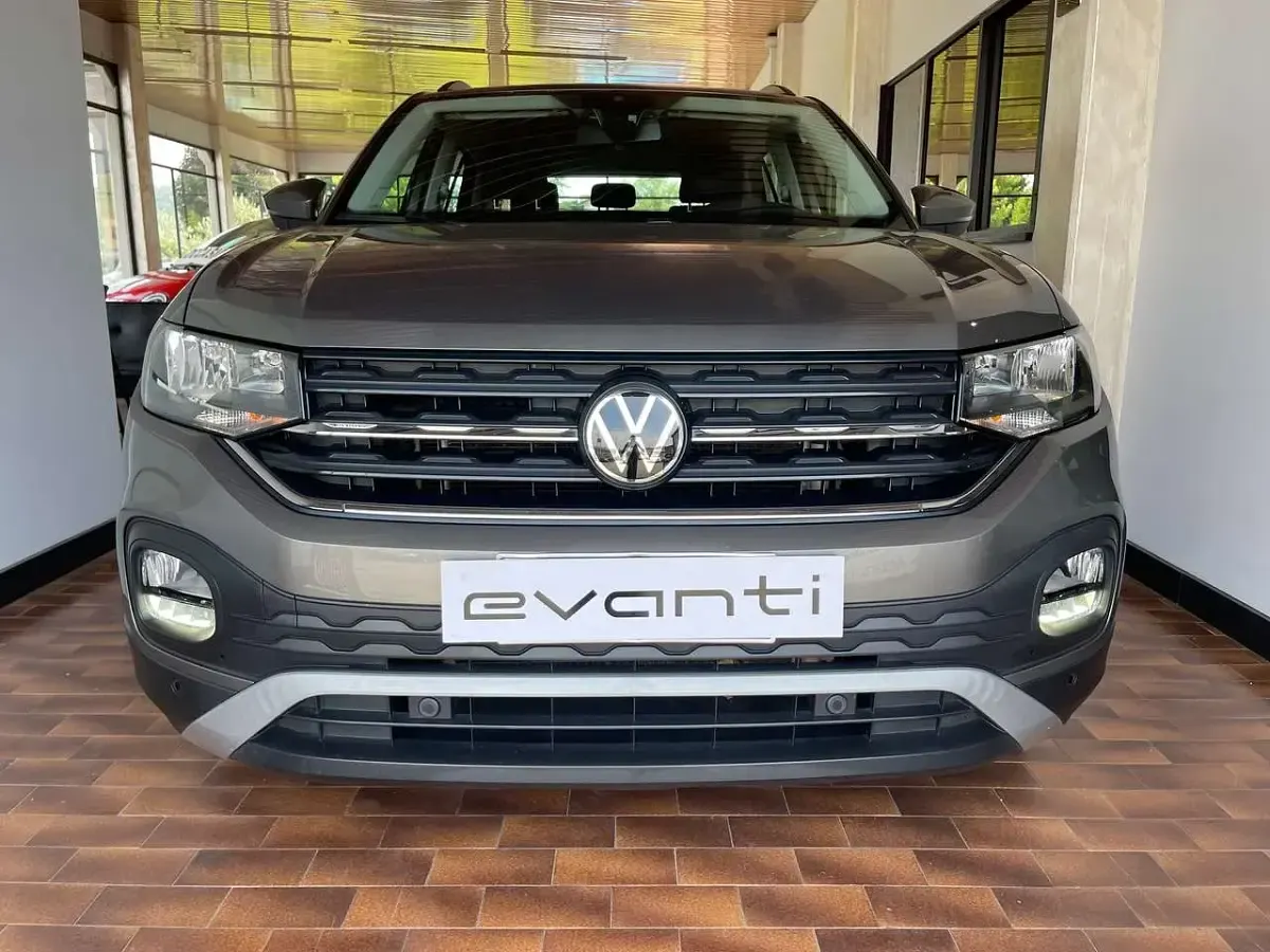 Usata VW T-Cross Style 95 CV (69 kW) 2020 Grigio SUV