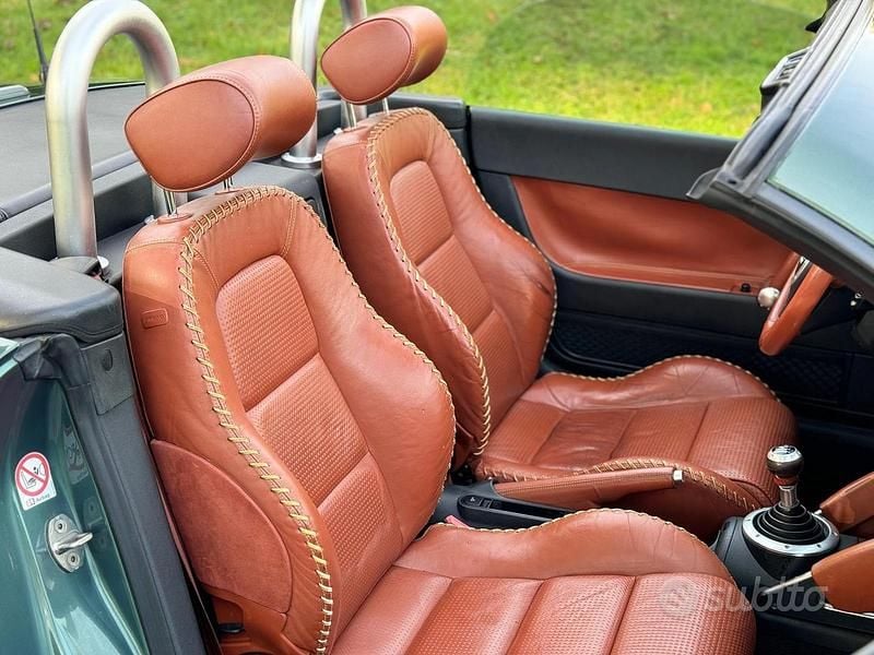 Usata Audi TT Ambiente 225 CV (165 kW) 2005 Verde Cabrio