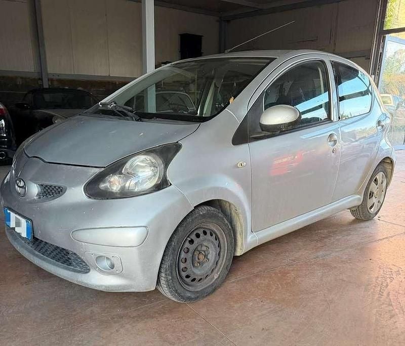 Usata Toyota Aygo Sol 54 CV (39 kW) 2007 Utilitaria