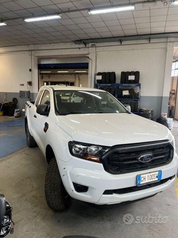 Usata Ford Ranger 143 CV (105 kW) 2022 Bianco Pick-up