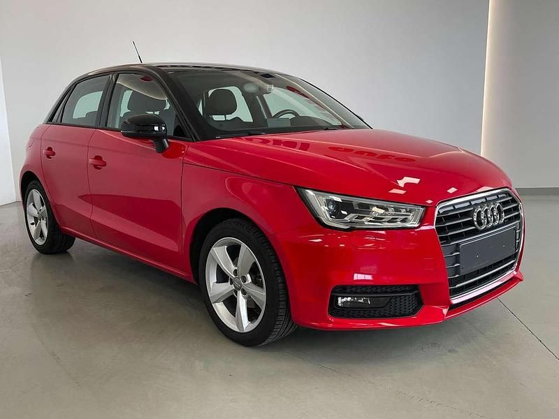 Usata Audi A1 Design 82 CV (60 kW) 2016 Rosso  tetto nero Utilitaria