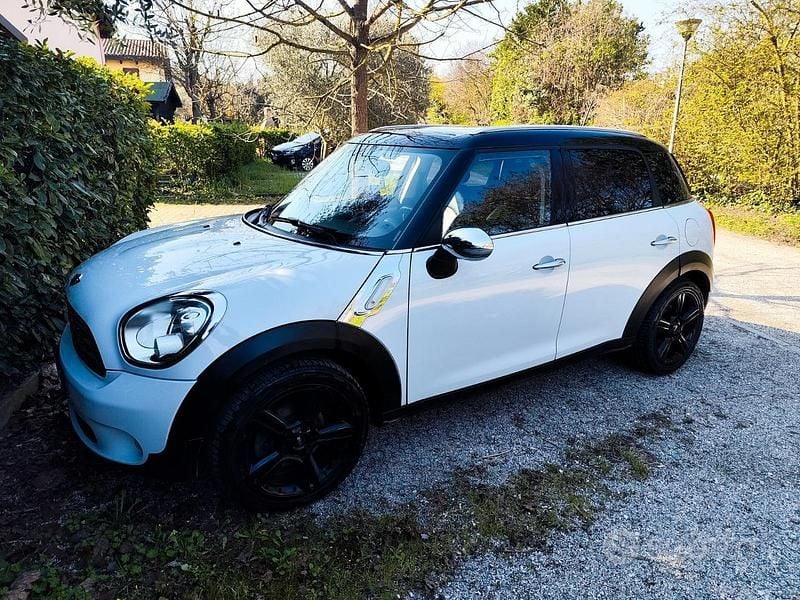 Usata Mini Countryman 111 CV (81 kW) 2013 Bianco SUV