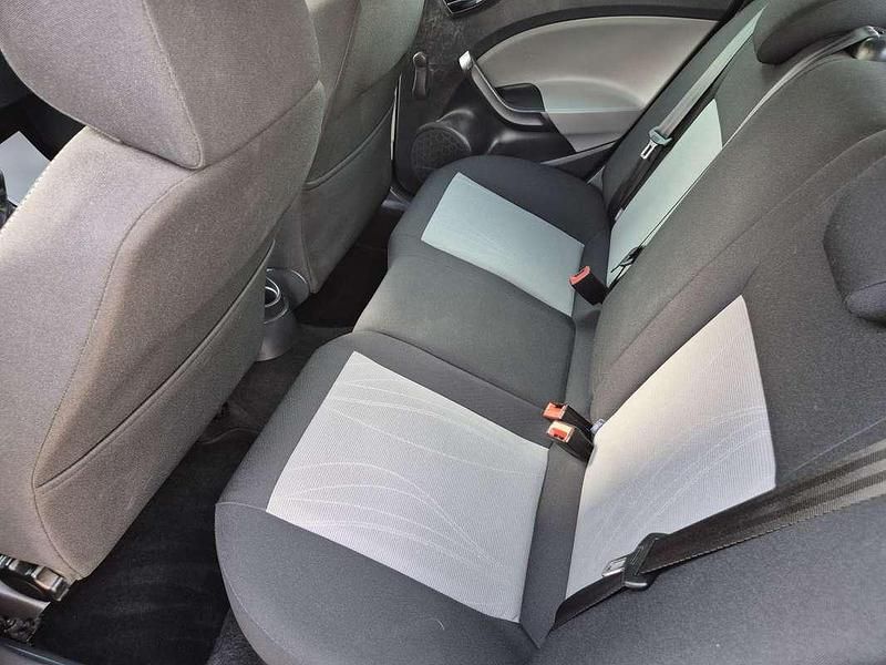 Usata Seat Ibiza 71 CV (52 kW) 2005 Grigio Utilitaria