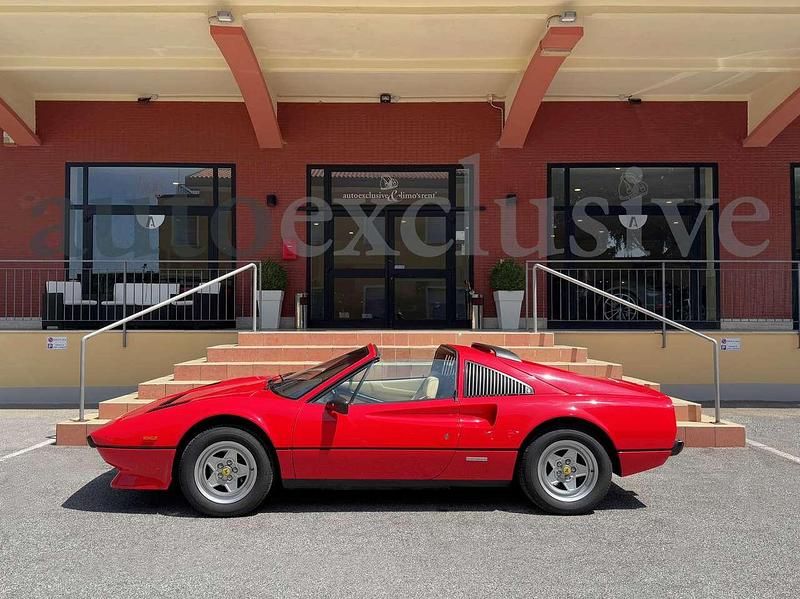 Usata Ferrari 308 239 CV (175 kW) 1983 Rosso Coupé