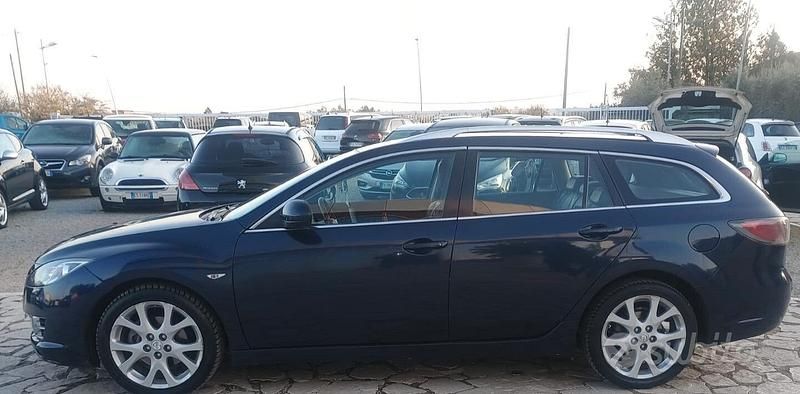 Usata Mazda 6 Luxury 140 CV (102 kW) 2009 Blu Station wagon