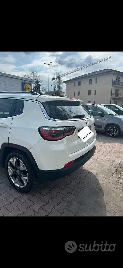 Usata Jeep Compass 120 CV (88 kW) 2019 Bianco SUV