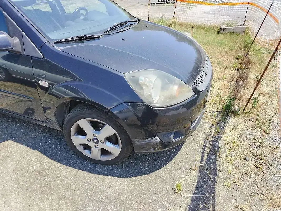 Usata Ford Fiesta Titanium 68 CV (50 kW) 2007 Utilitaria