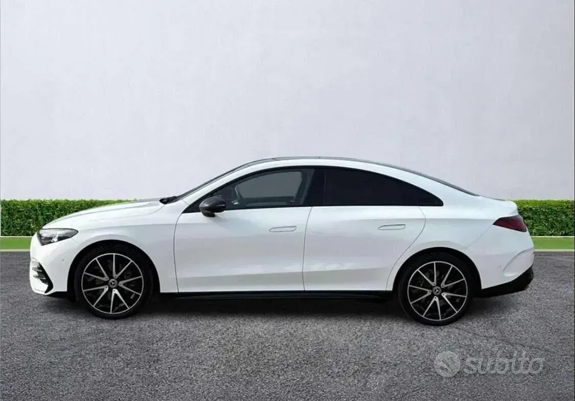 Nuova Mercedes 350 AMG 260 kW (354 CV) 2026 Bianco Berlina