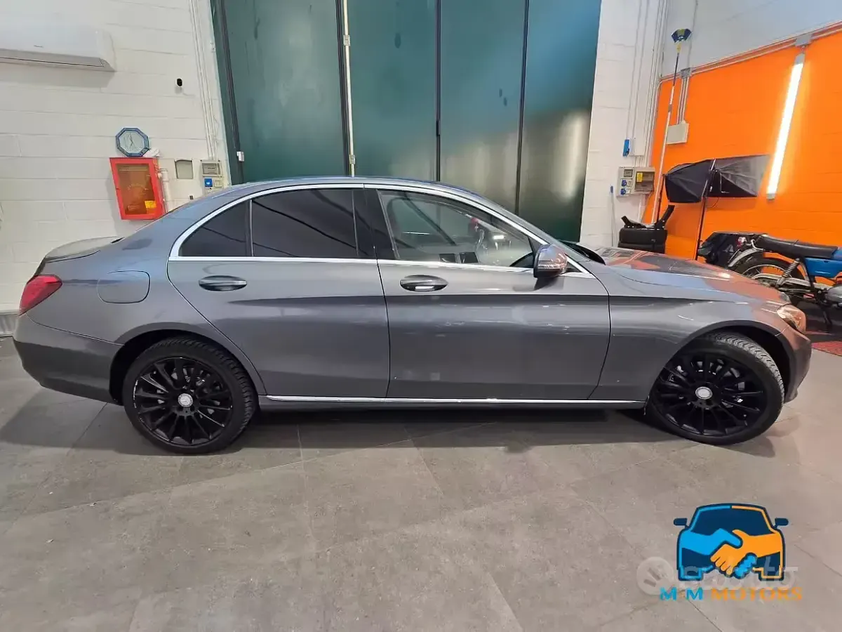 Usata Mercedes C220 Executive 170 CV (125 kW) 2016 Grigio Berlina