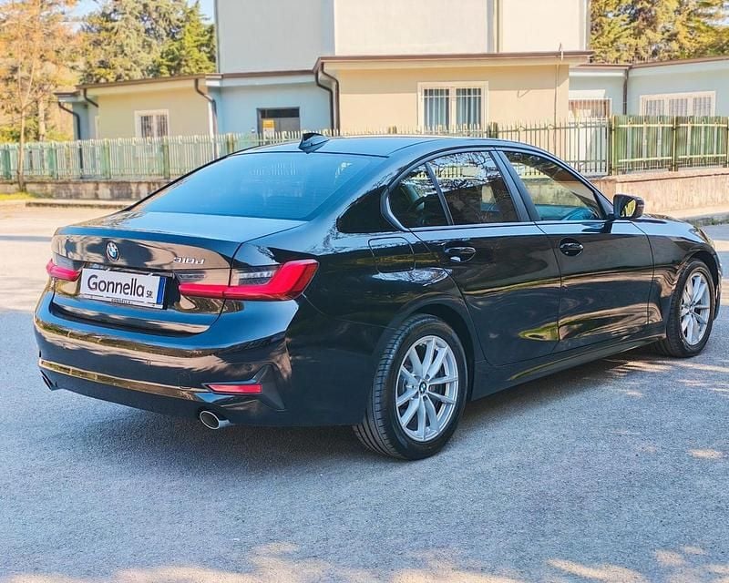 Begagnad BMW 318 Advantage 149 HK (109 kW) 2021 Svart Sedan