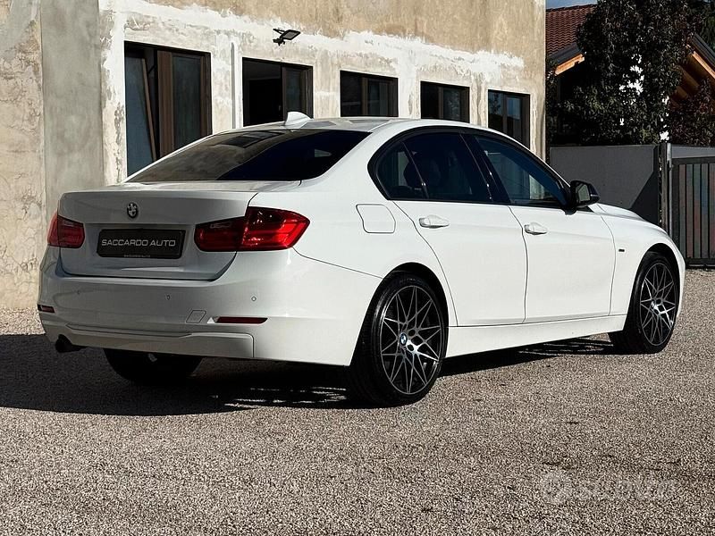 Usata BMW 320 Comfort Edition 184 CV (135 kW) 2012 Bianco Berlina