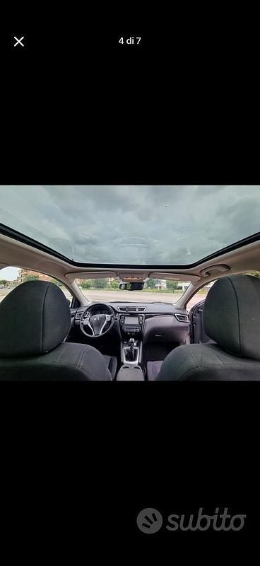 Usata Nissan Qashqai N-Connecta 115 CV (84 kW) 2017 Grigio SUV