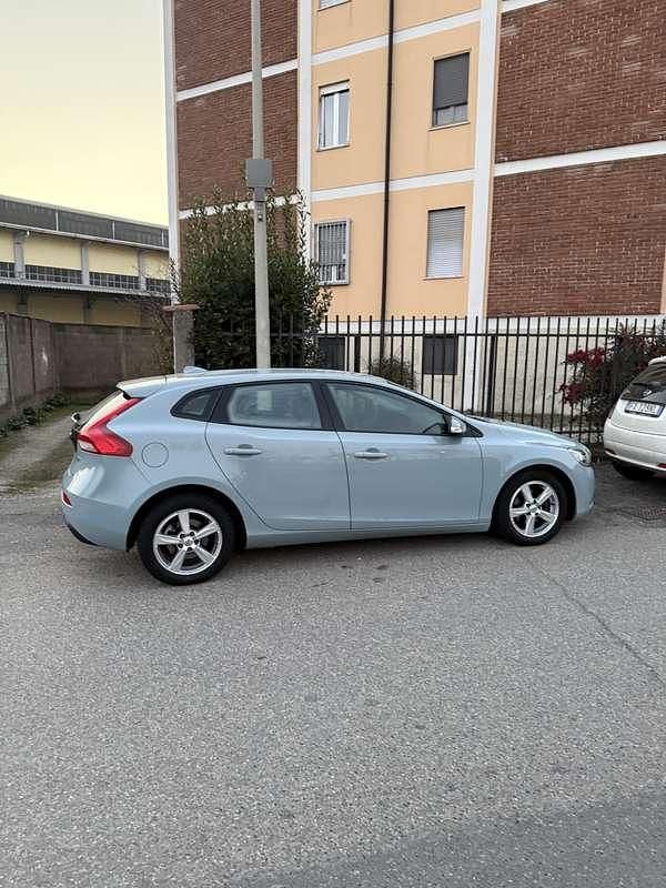 Occasion Volvo V40 Business Edition 120 ch (88 kW) 2017 Berline