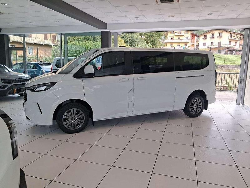 Nuova Ford Tourneo 170 CV (125 kW) 2025 Bianco Monovolume